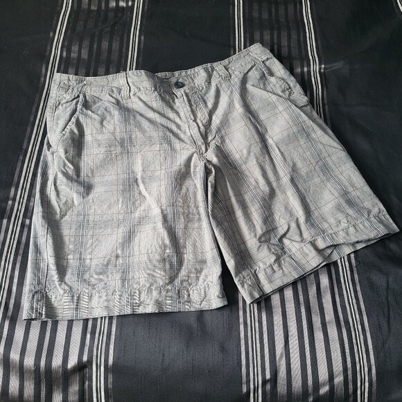Size 38 Silver Grey Beige Shorts golf - Picture 1 of 7